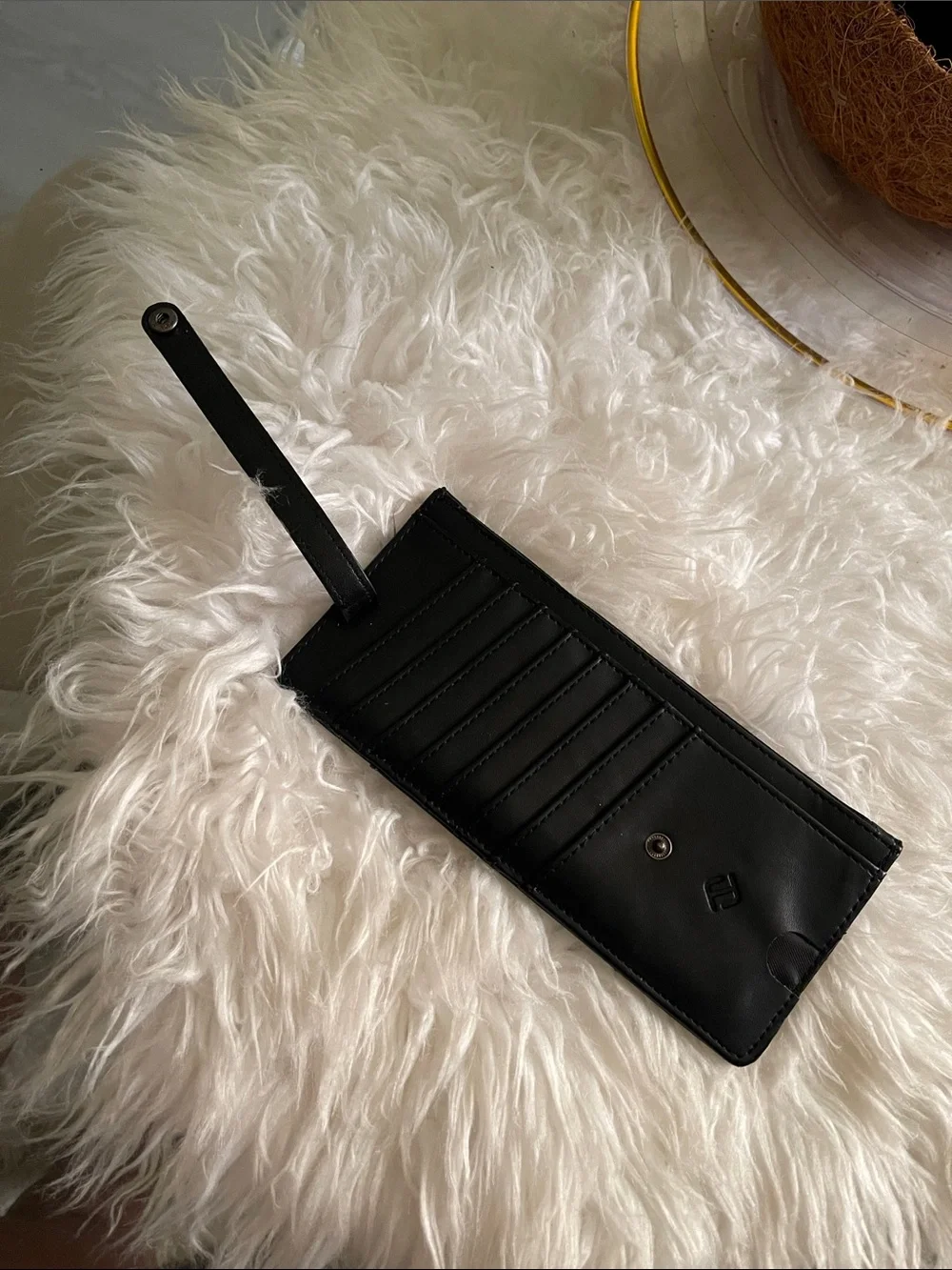 N/A sleek black
